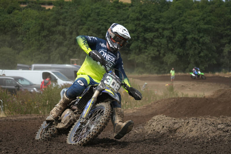 dsc02557-standard.jpg