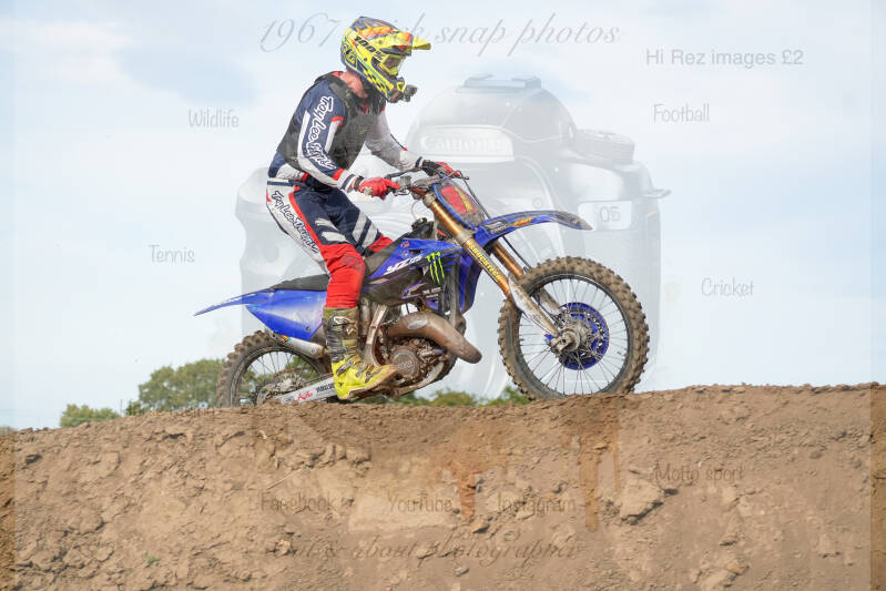 dsc02679-standard-4cg8rq.jpg