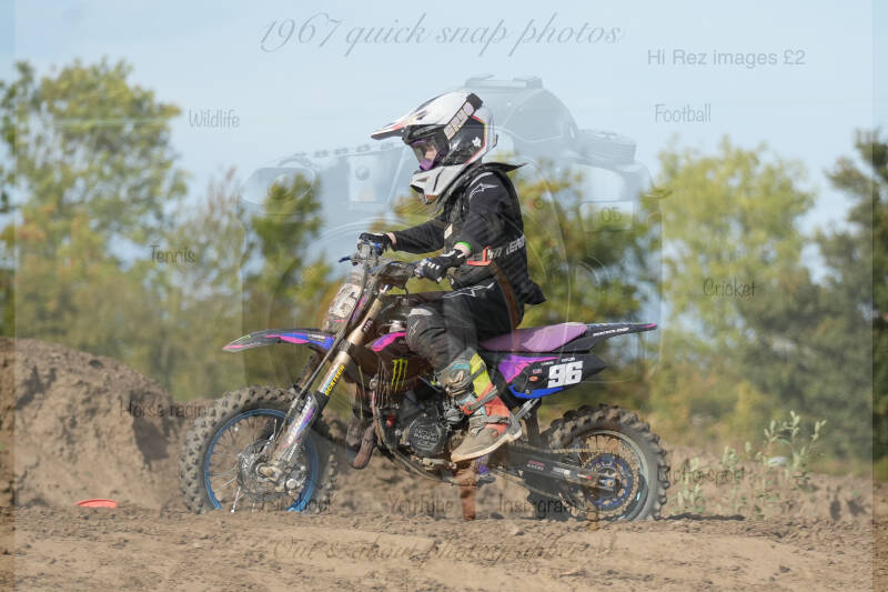 dsc03070-standard-uhyj7r.jpg