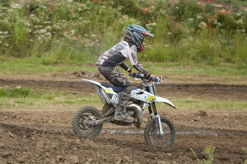 dsc03487-standard-j2w7la.jpg