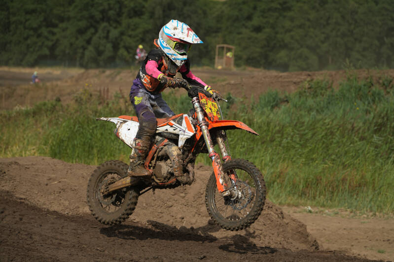 dsc03498-standard-xoxl9c.jpg