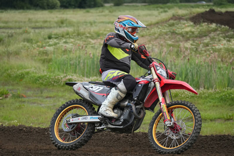 dsc05330-standard.jpg
