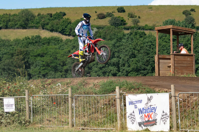 dsc06532-standard-z6qy9d.jpg