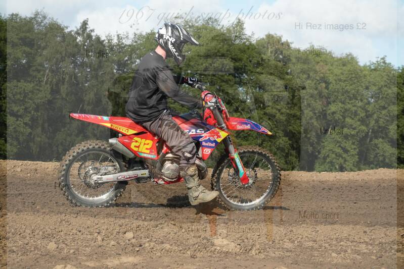 dsc07797-standard-m70qdu.jpg