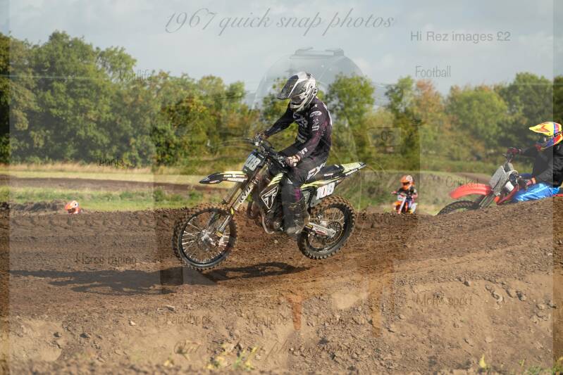 dsc07912-standard-3cc7m4.jpg