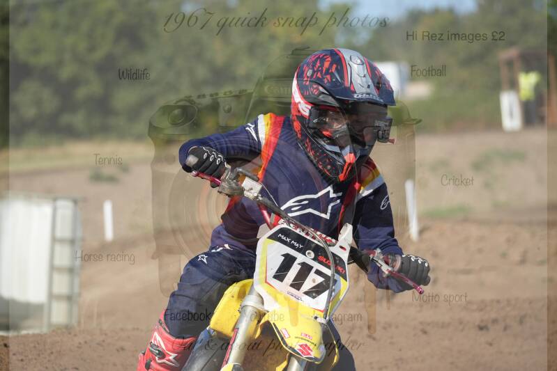 dsc09128-standard-uks81n.jpg