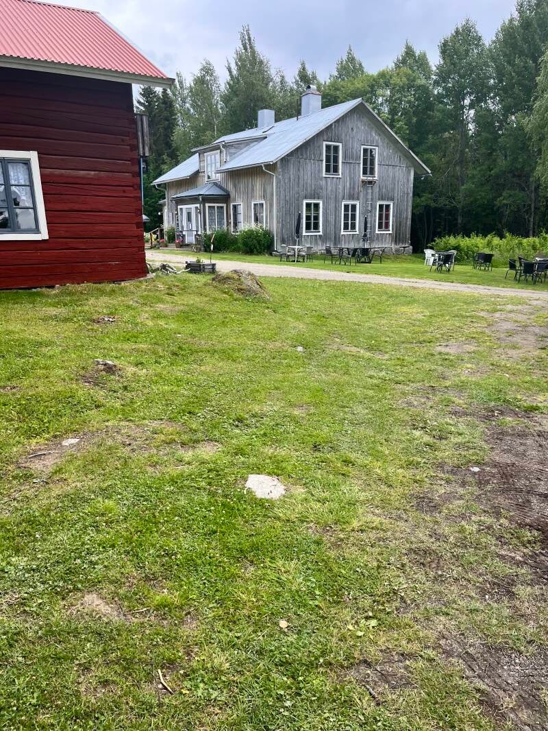 I somras besökte jag Prästgården i Borgvattnet.