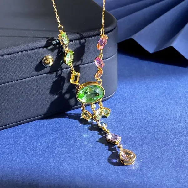 Collier en Y Laiton Finition Or Cristaux Multicolores