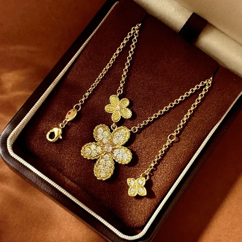 Collier Double Fleur Inspiration Frivole Laiton Plaqué Or Zircon