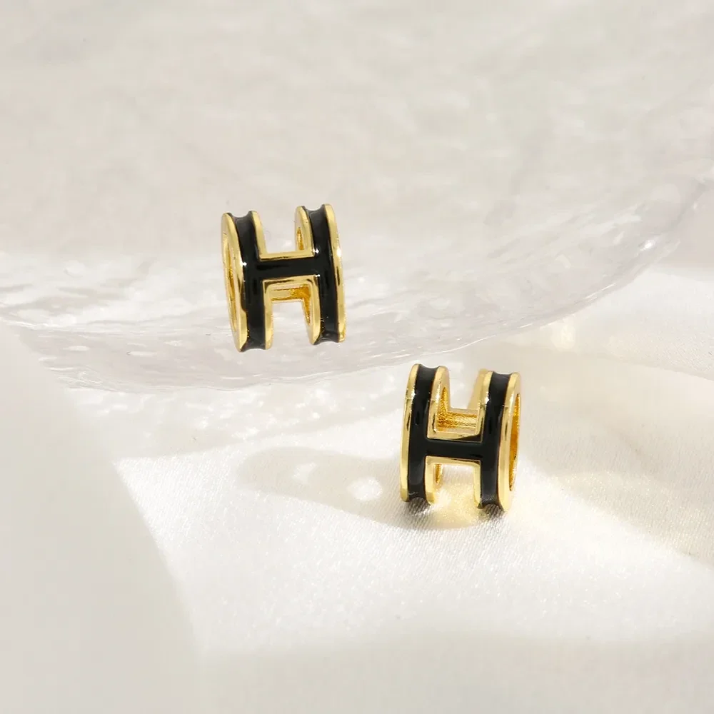 Boucles D'oreilles H Doré Or fin Email Noir