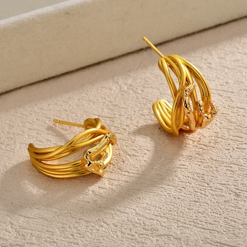 Boucles D'Oreilles Demi-Créoles Multi-Rangs Structurés Laiton Plaqué Or