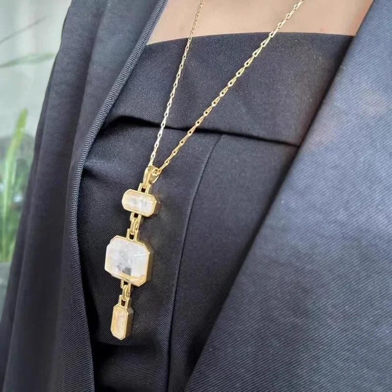 Collier Vintage Pendentif Formes Géométriques Laiton Doré Cristal