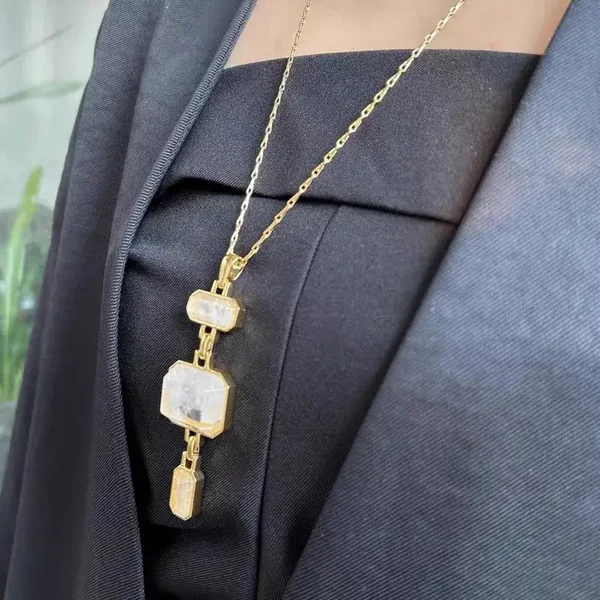 Collier Vintage Pendentif Formes Géométriques Laiton Doré Cristal