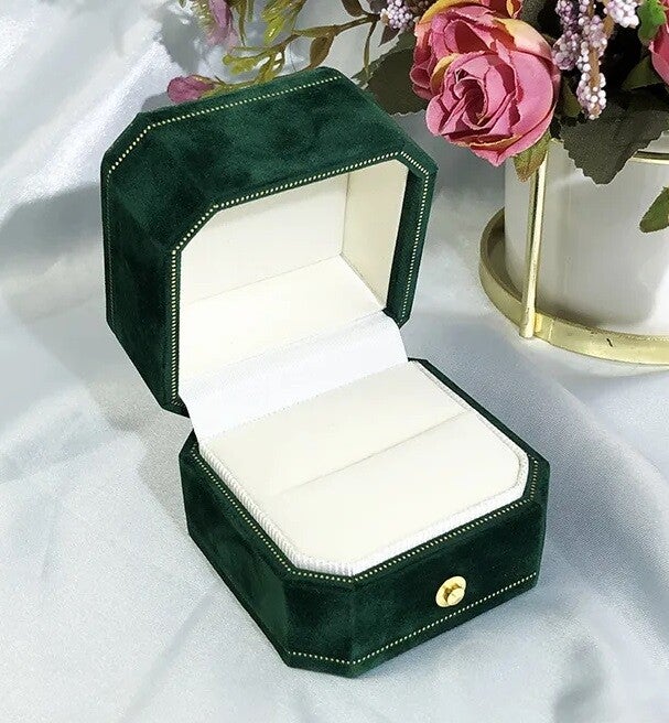 Ecrin à Bague