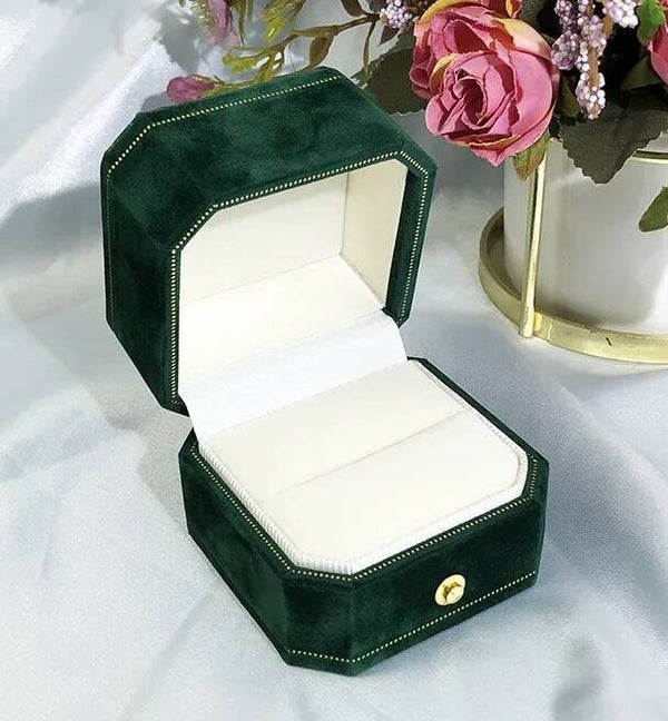 Ecrin à Bague