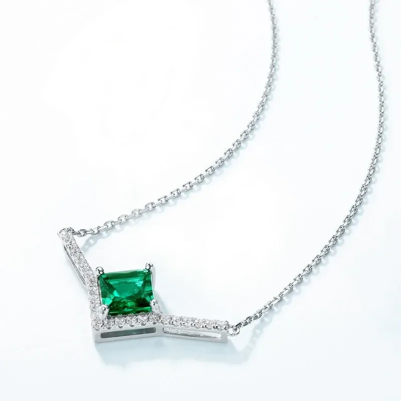 Collier Pendentif Argent Plaqué Or Emeraude Princesse Zircon