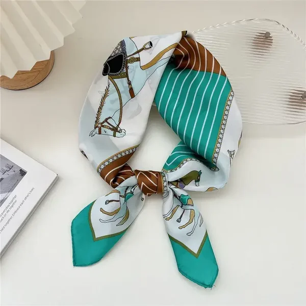 Foulard Carré 70 x 70 cm Motif Cheval Vert