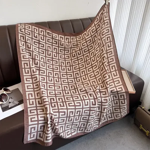 Foulard Carré 90 x 90 cm Motif Géométrique