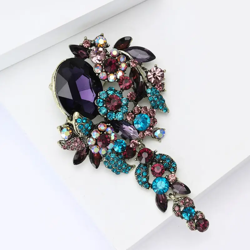 Broche Imposante Fleurs en Cascade Style Rétro Mauve
