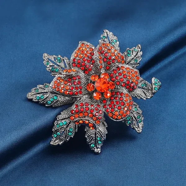 Broche motif Floral Imposant Style Vintage