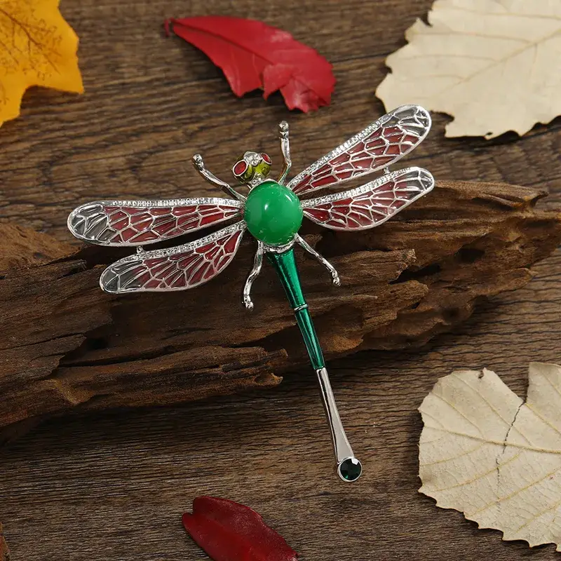 Broche Libellule argentée