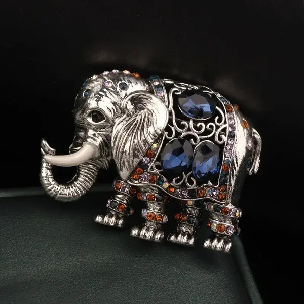 Broche Eléphant De Bonne Augure Argenté Strass Bleu