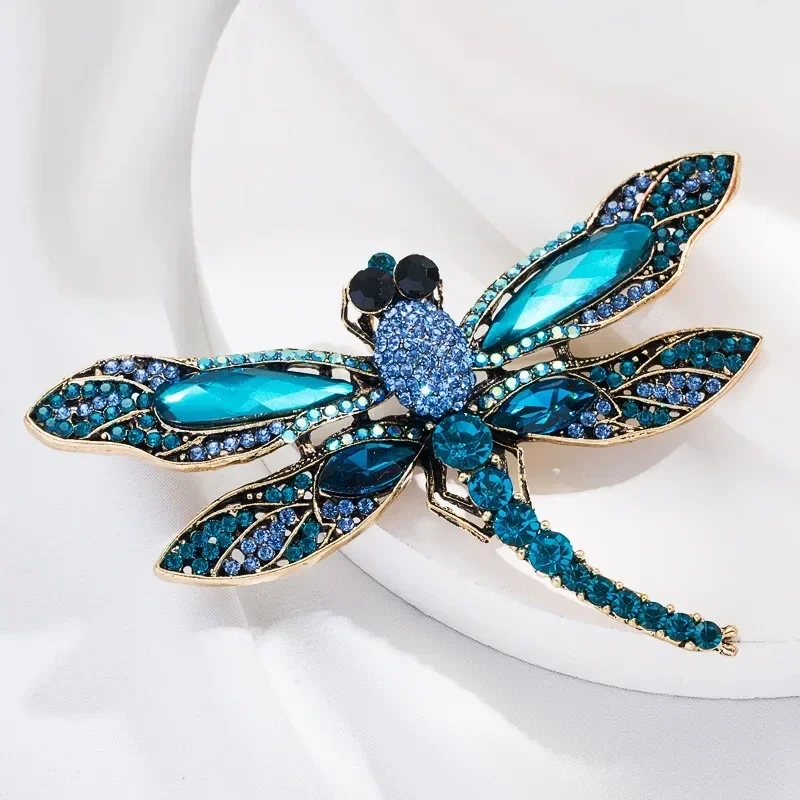 Broche Libellule Ailes Déployées Dégradé De Bleus