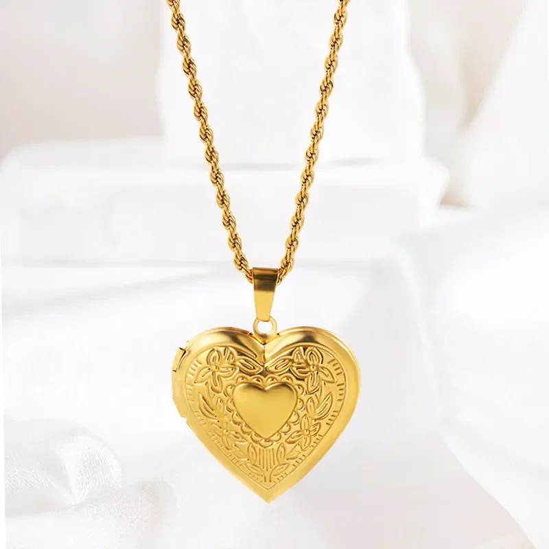 Collier Pendentif Coeur Porte Photo Plaqué Or Jaune 18K