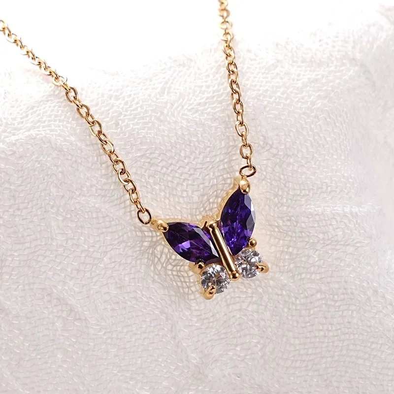 Collier Minimaliste Plaqué Or 18K Papillon Mauve oxyde de Zirconium