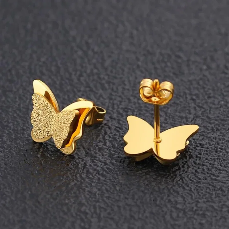 Boucles d'oreilles puces Papillon Plaqué Or 18K