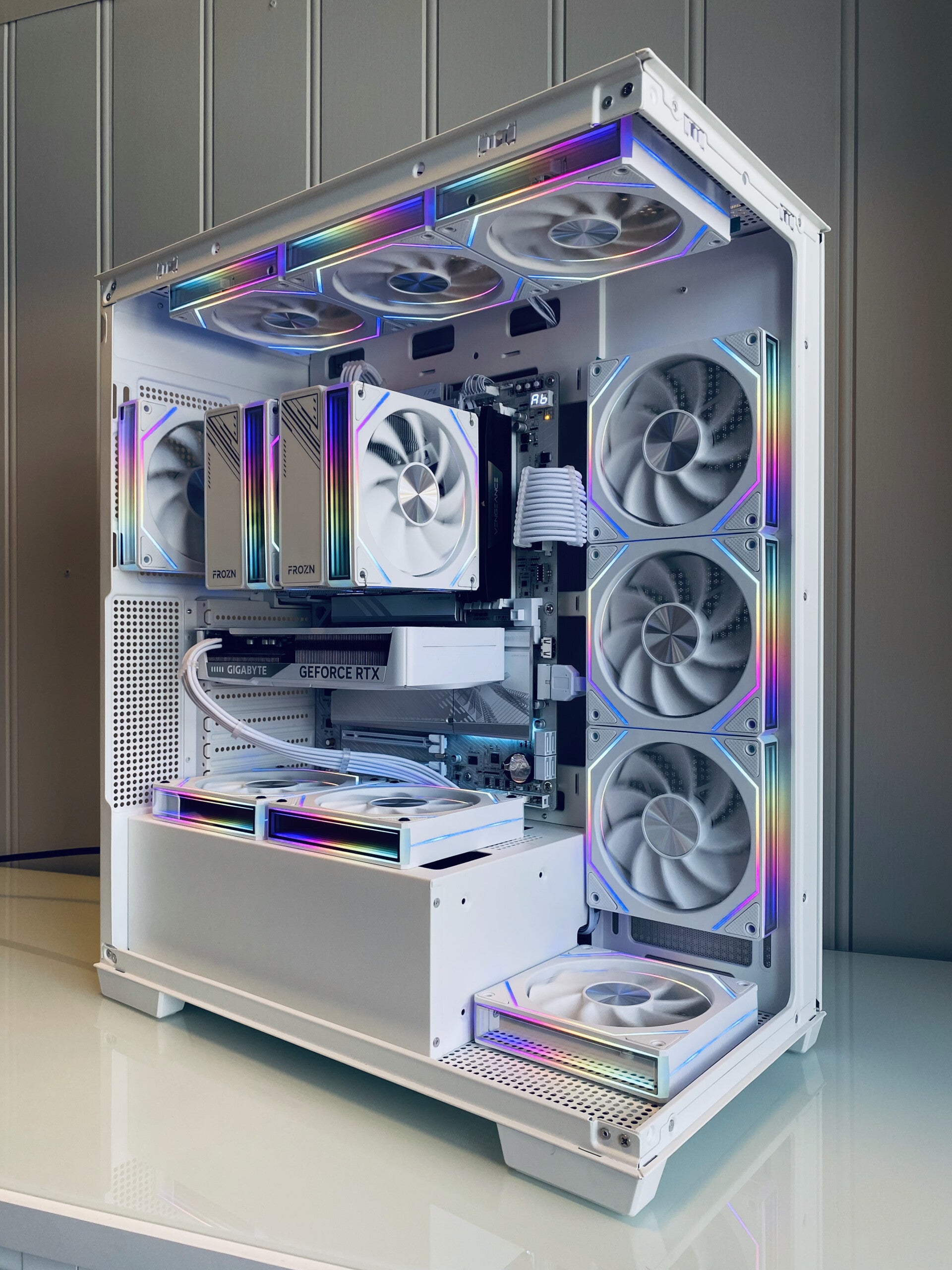 "LEGACY" WHITEBUILD RTX 5060Ti/245KF/32GB DDR5