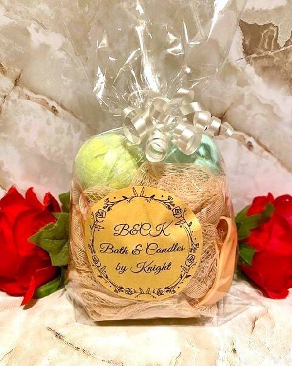 Peach Exfoliating Sponge w/ Scented Bath Bombs