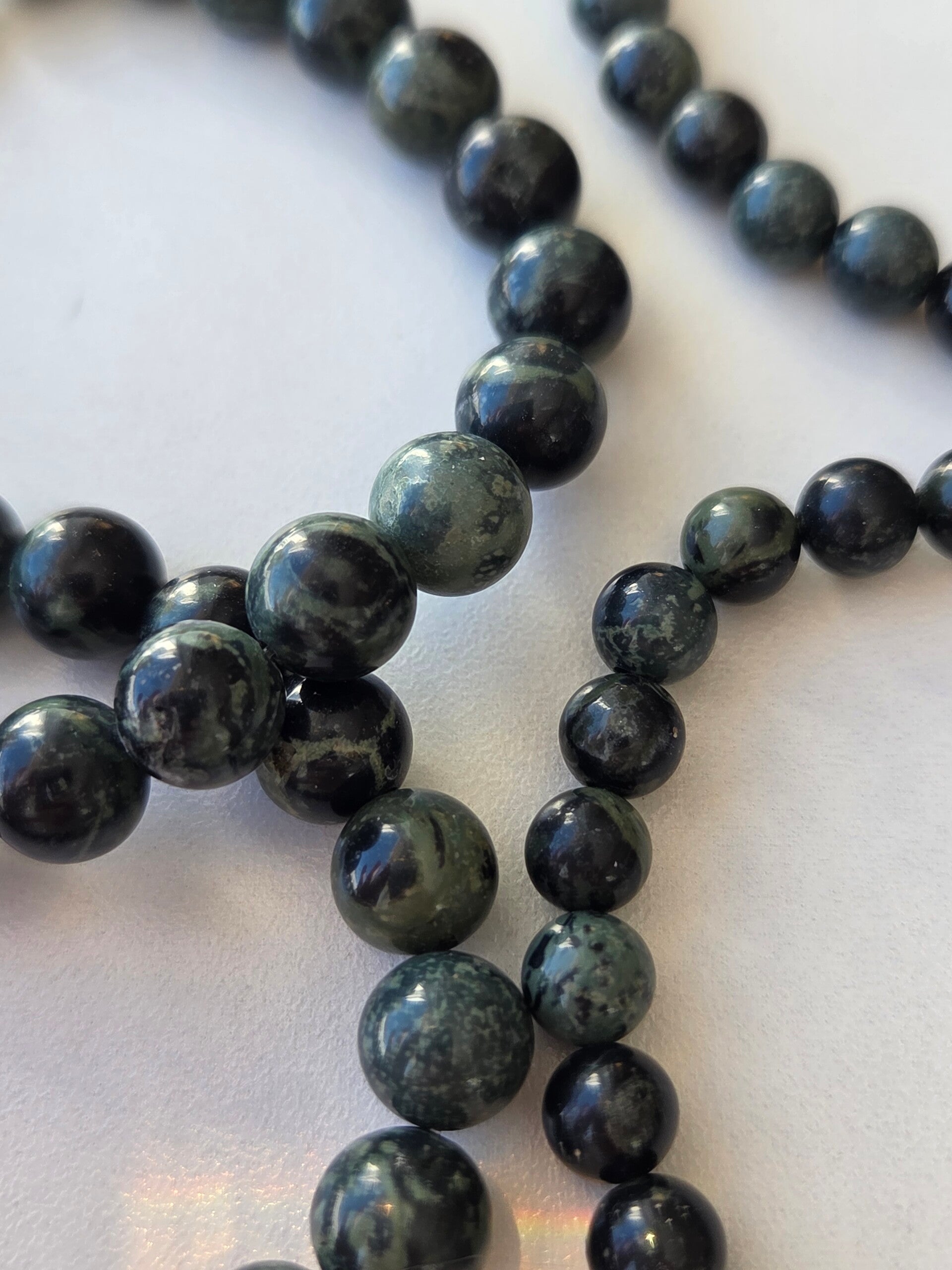 Bracelet en Rhyolite – Pierre de renouveau et d’harmonie intérieure