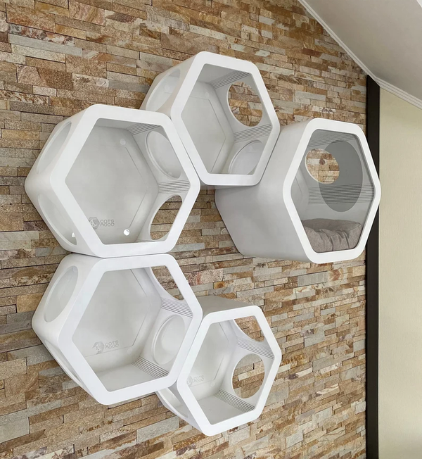 Modulaire Kattenwand Hexagon – Luxe Wandmeubel voor Katten | Klim-, Rust- en Speelsysteem