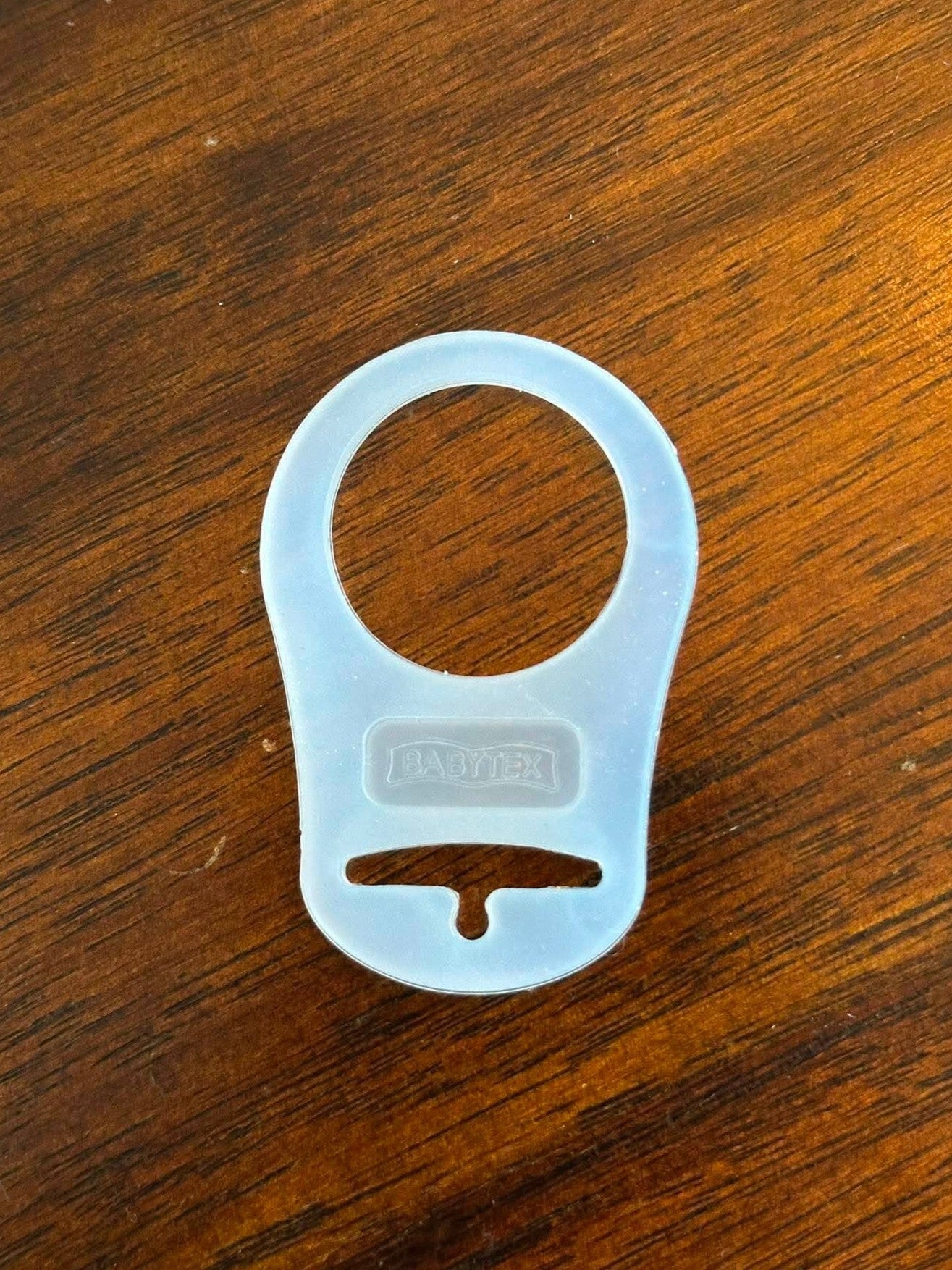 Adaptateur en silicone pour suce