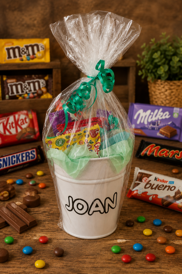 CUBO DE GOMINOLAS Y CHOCOLATINAS