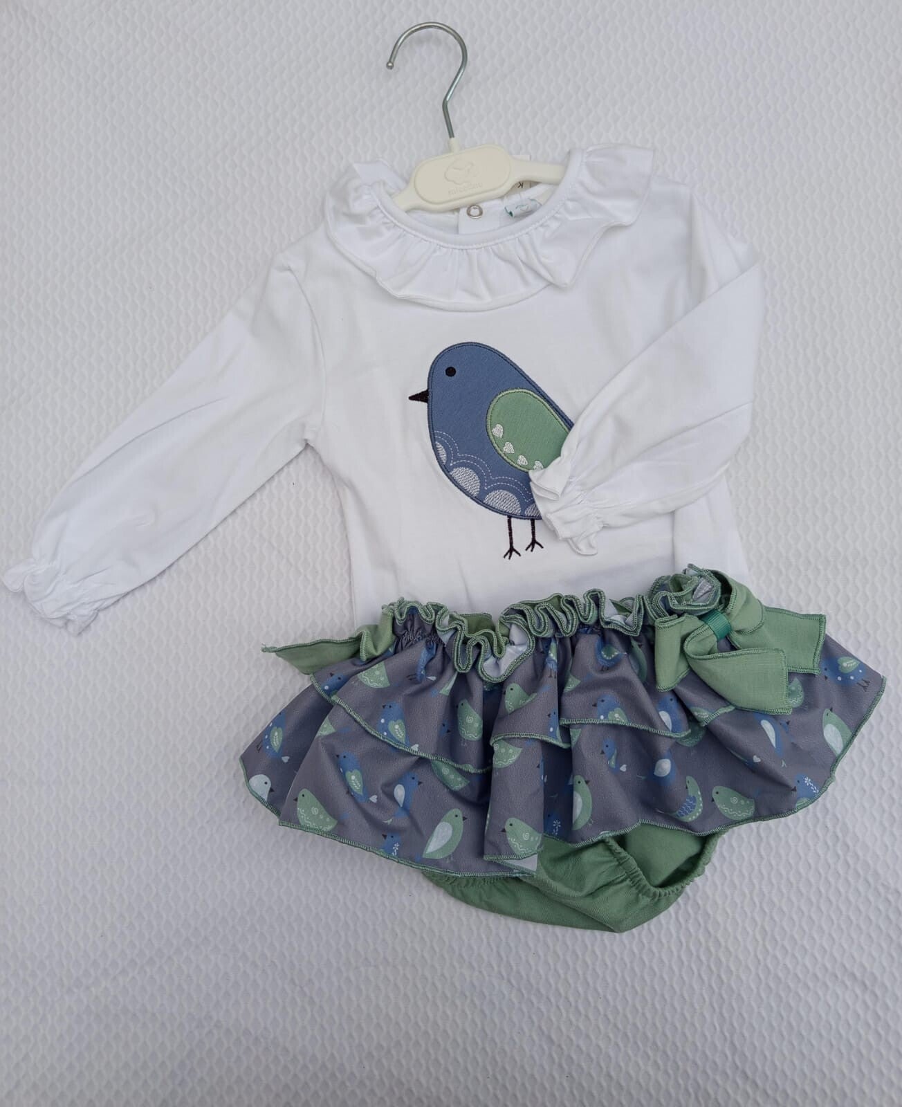 CONJUNTO CANARIO, NIÑA