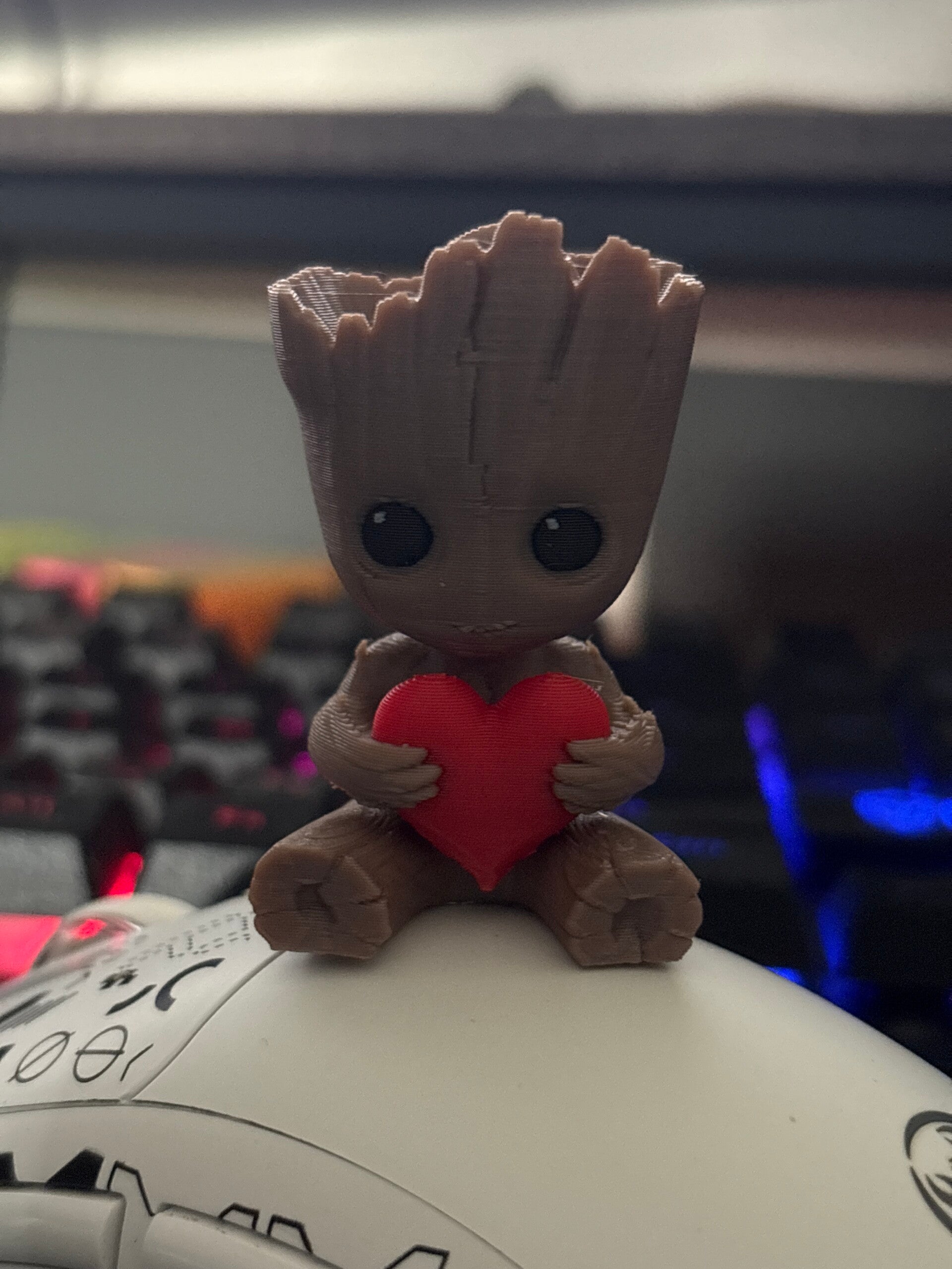 Baby groot heart