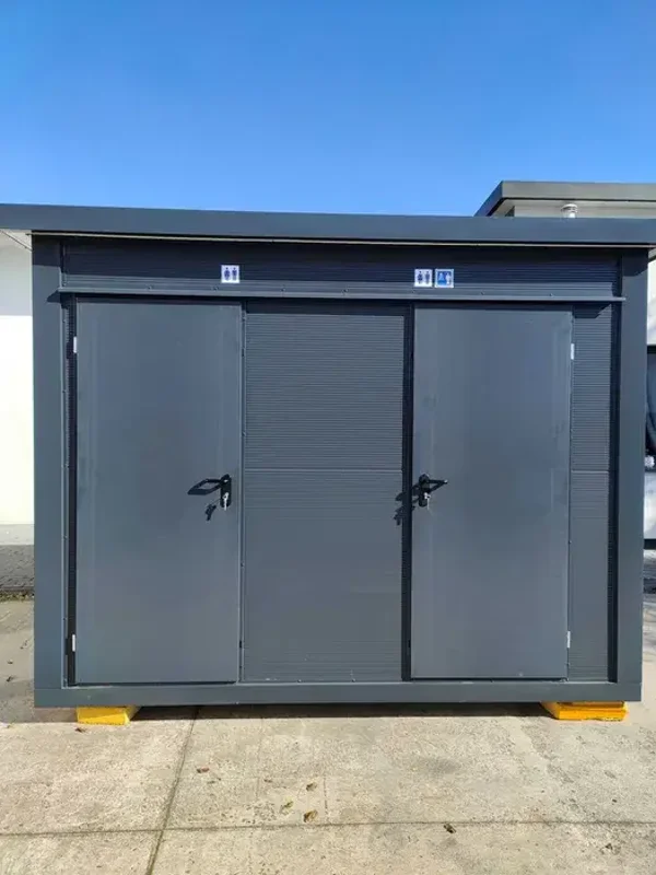 Pavilhão Sanitário 3,20 × 2,30 m - WC + WC com Duche