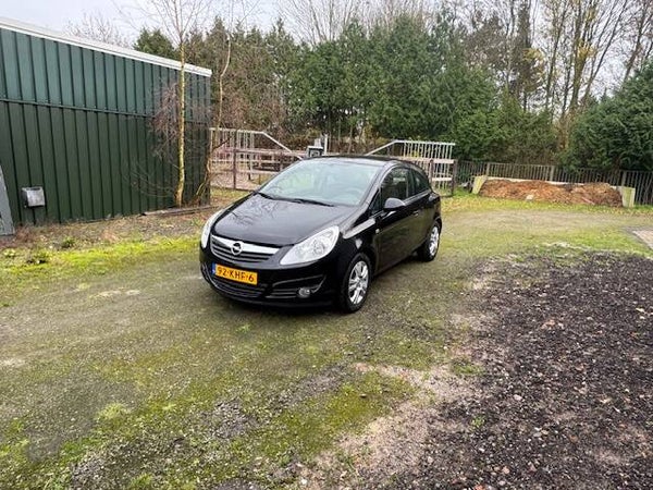 Verkocht! Opel Corsa 1.2-16V Enjoy Zwart