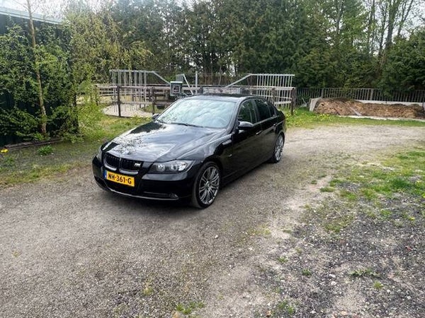 BMW 320i Automaat 2006 Zwart