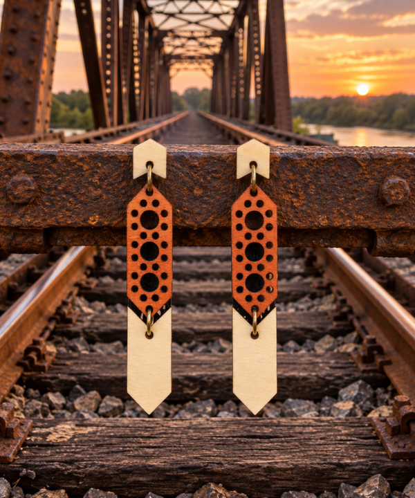Pendientes de madera Flecha C.T ligeros y artesanales