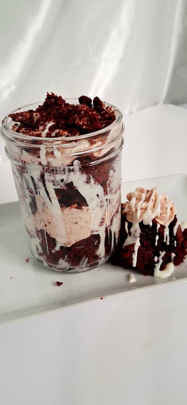 Red Velvet Cake in a Jar 16oz