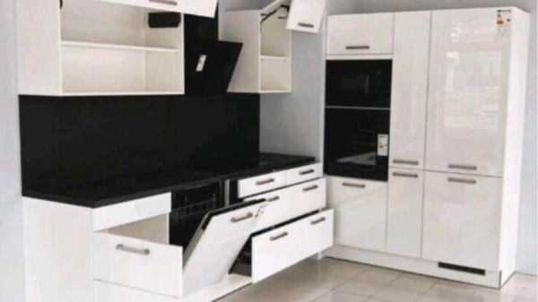 Küche Hochglanz Weiss