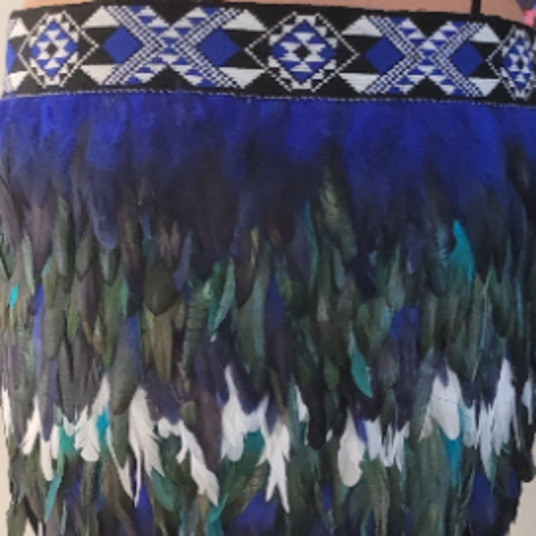 Child 9-12 yr Half Length Kahu Huruhuru