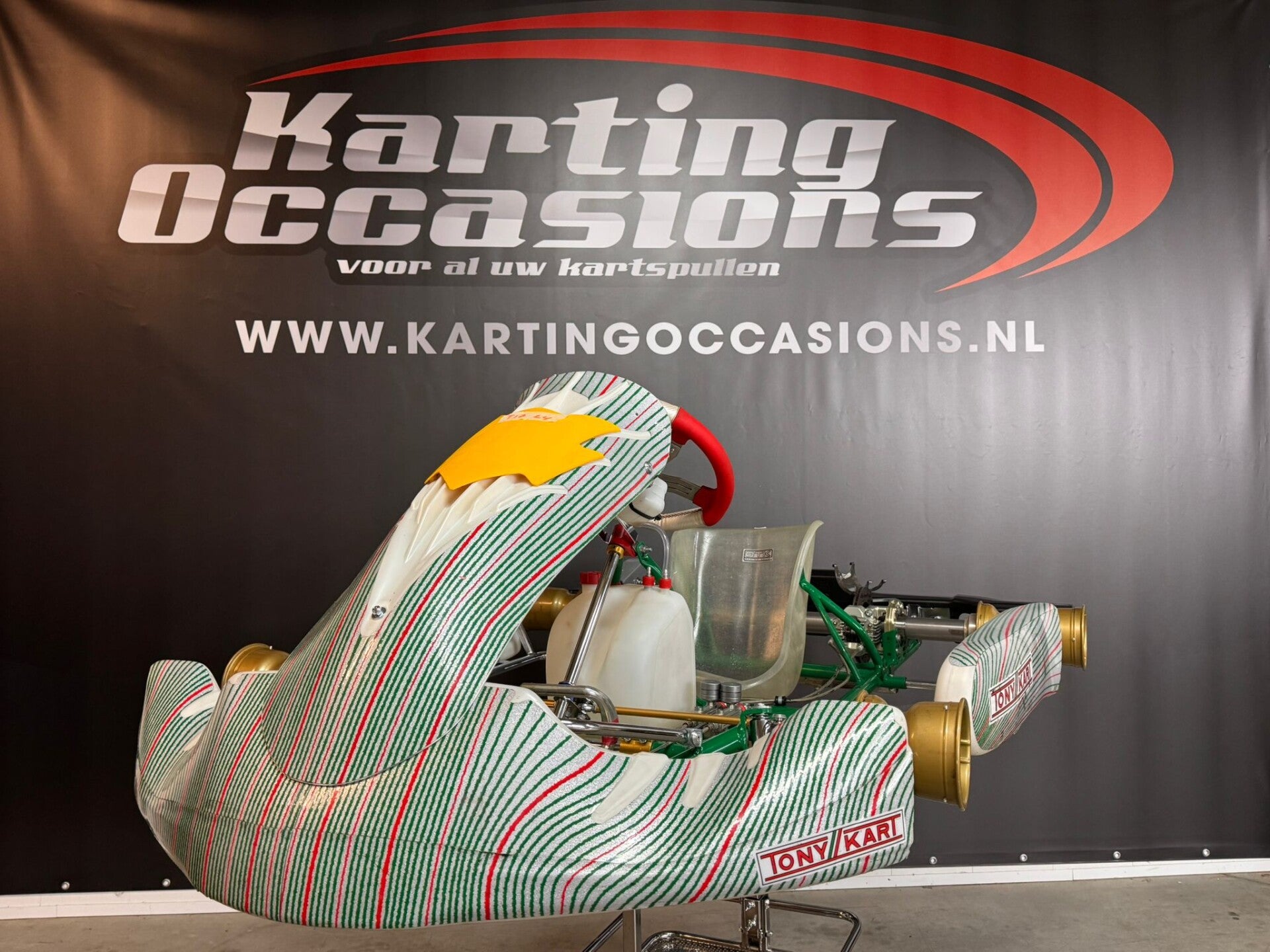 FOR SALE : TONY KART ( used for 4 weekends) #T17