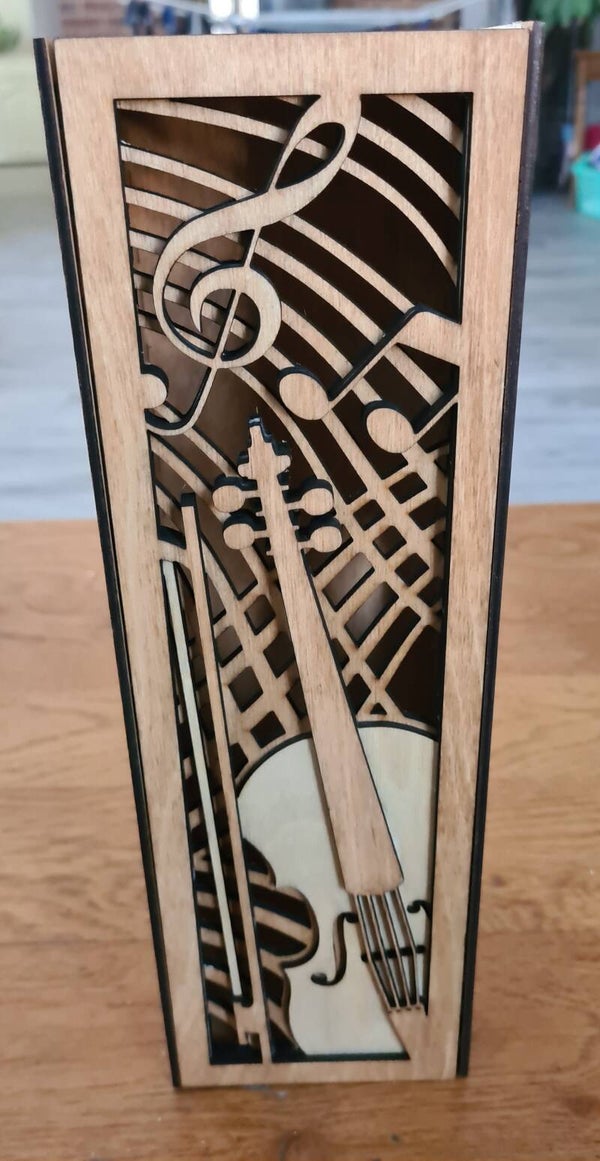 Coffret à bouteille de vin violon