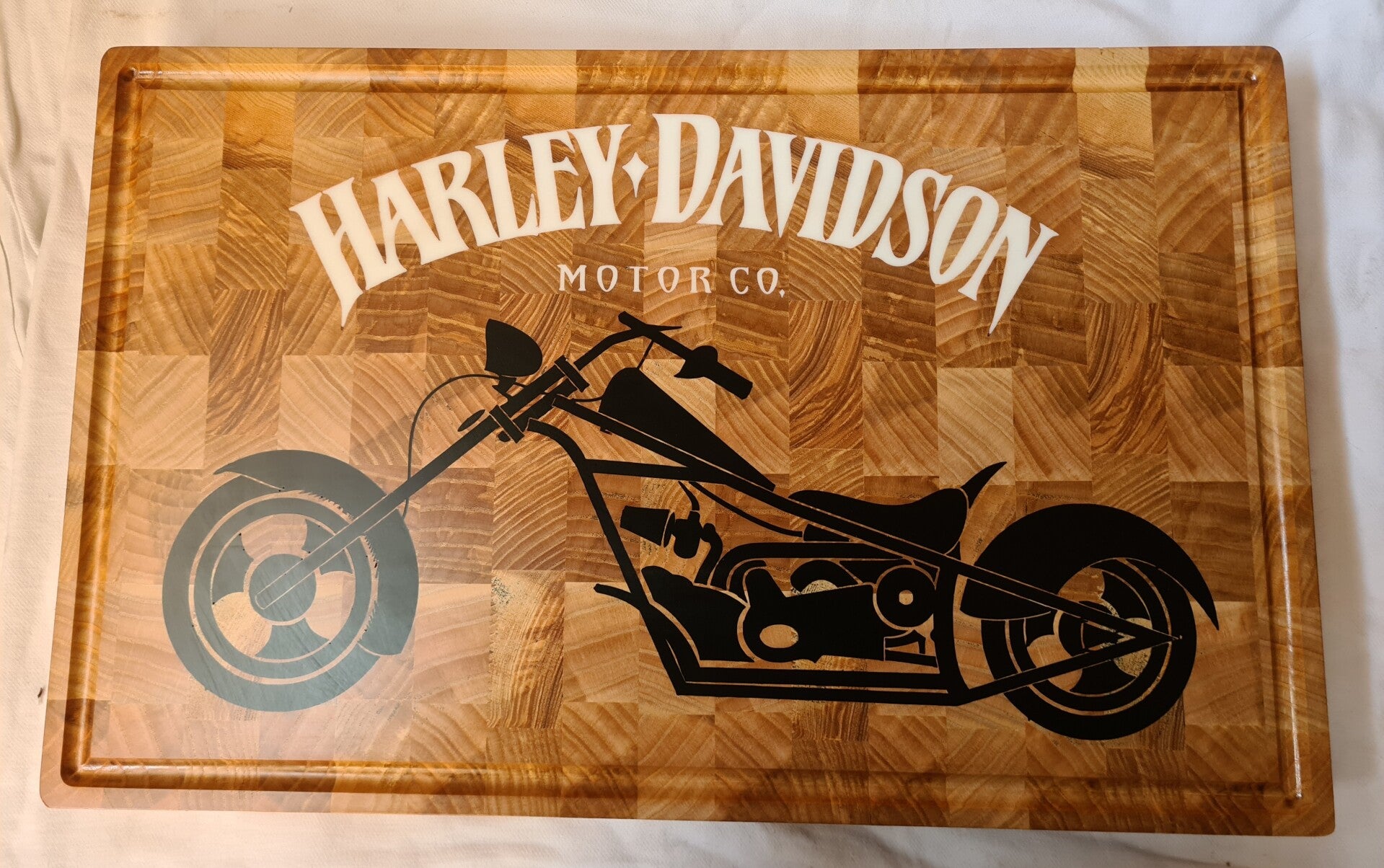 Planche à découper Harley