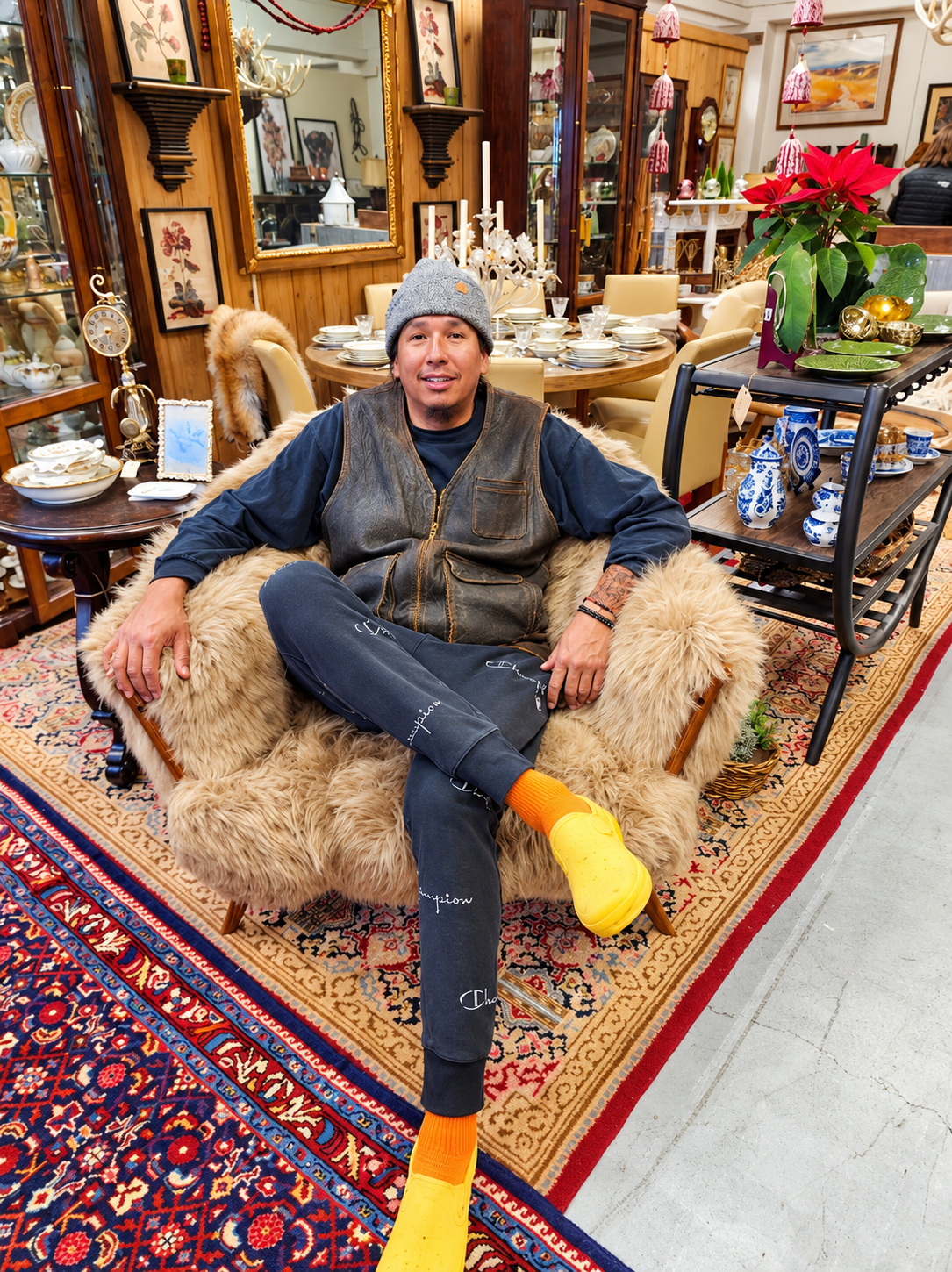 cozy-antique-shop-portrait-with-colorful-details-standard-defbhb.png
