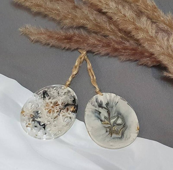 Ostereier zum Aufhängen 2er Set aus Resin